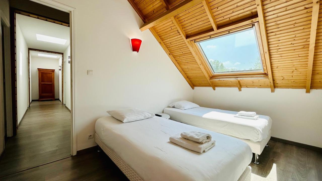 רו Chalet Avec Terrasse Sur Pilotis Vue Sur L'Etang מראה חיצוני תמונה