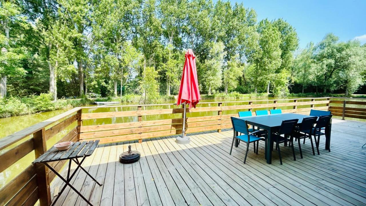 רו Chalet Avec Terrasse Sur Pilotis Vue Sur L'Etang מראה חיצוני תמונה